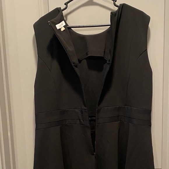 Calvin Klein Black Midi Dress | Size 20W | Sheer Hem | Timeless Elegance - Picture 9 of 10
